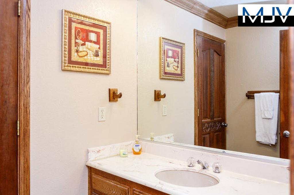 Chateau Bernina Lake Arrowhead Ngoại thất bức ảnh