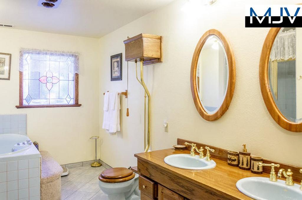 Chateau Bernina Lake Arrowhead Ngoại thất bức ảnh